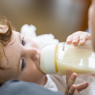 Mombella Classic Straw Cup: The Perfect Transition from Breastfeeding to Bottle Feeding